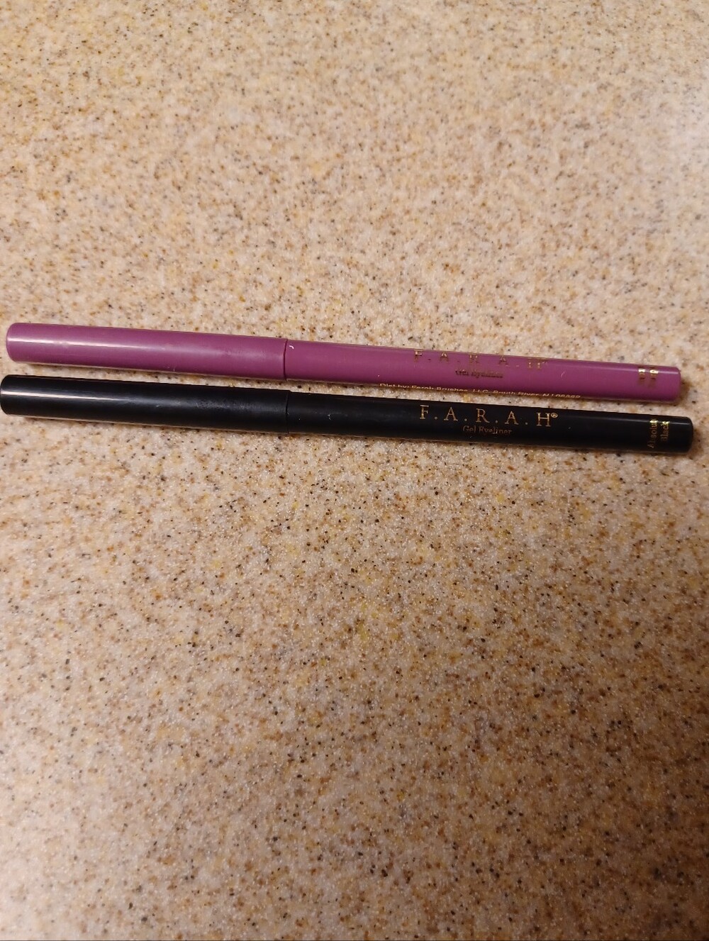 × FARAH Purple and Black Eyeliner Pencils - Precision Eye Definition